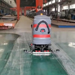 中国能建选择扬子全自动洗地机X7